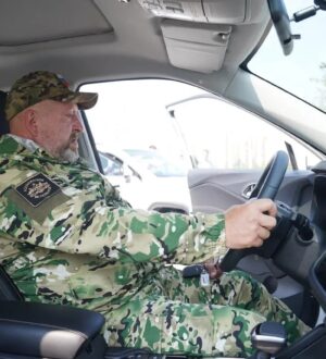 В Кузбассе ветеранам СВО подарили новые автомобили
