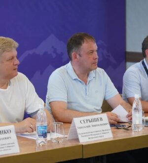 Илья Середюк и Анатолий Серышев встретились с участниками молодежного форума «Шерегеш»