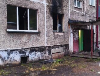 В Осинниках на пожаре спасли семь человек