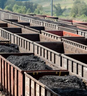 Губернатор Кузбасса распорядился наращивать поставки угля на Восток