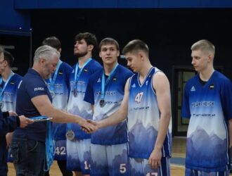 Кузбасская любительская команда по баскетболу выиграла серебро чемпионата Сибири