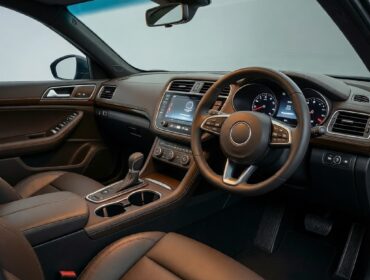 Эксперты проанализируют риски эксплуатации праворульных автомобилей в России