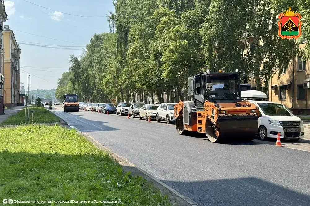В Кузбассе активно ремонтируют дороги, ведущие к медучреждениям