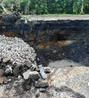 В Новокузнецке из-за повреждения ограничена подача холодной воды в два района