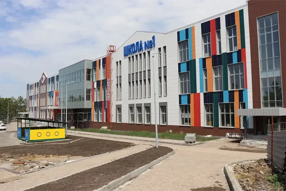 В Калтане завершается строительство новой школы