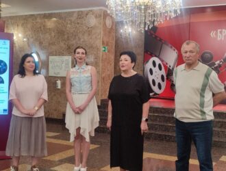 «150 человек и 3 контейнера декораций»: в Кемерово с гастролями приехал Иркутский музыкальный театр