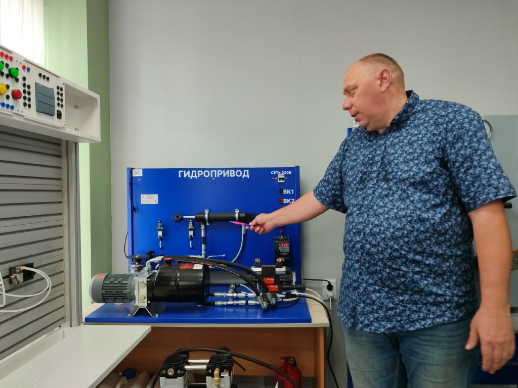 Больше, чем теория: как кузбасские колледжи учат работать руками и головой