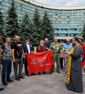 Из Новокузнецка поехала очередная машина с гуманитарным грузом в зону СВО