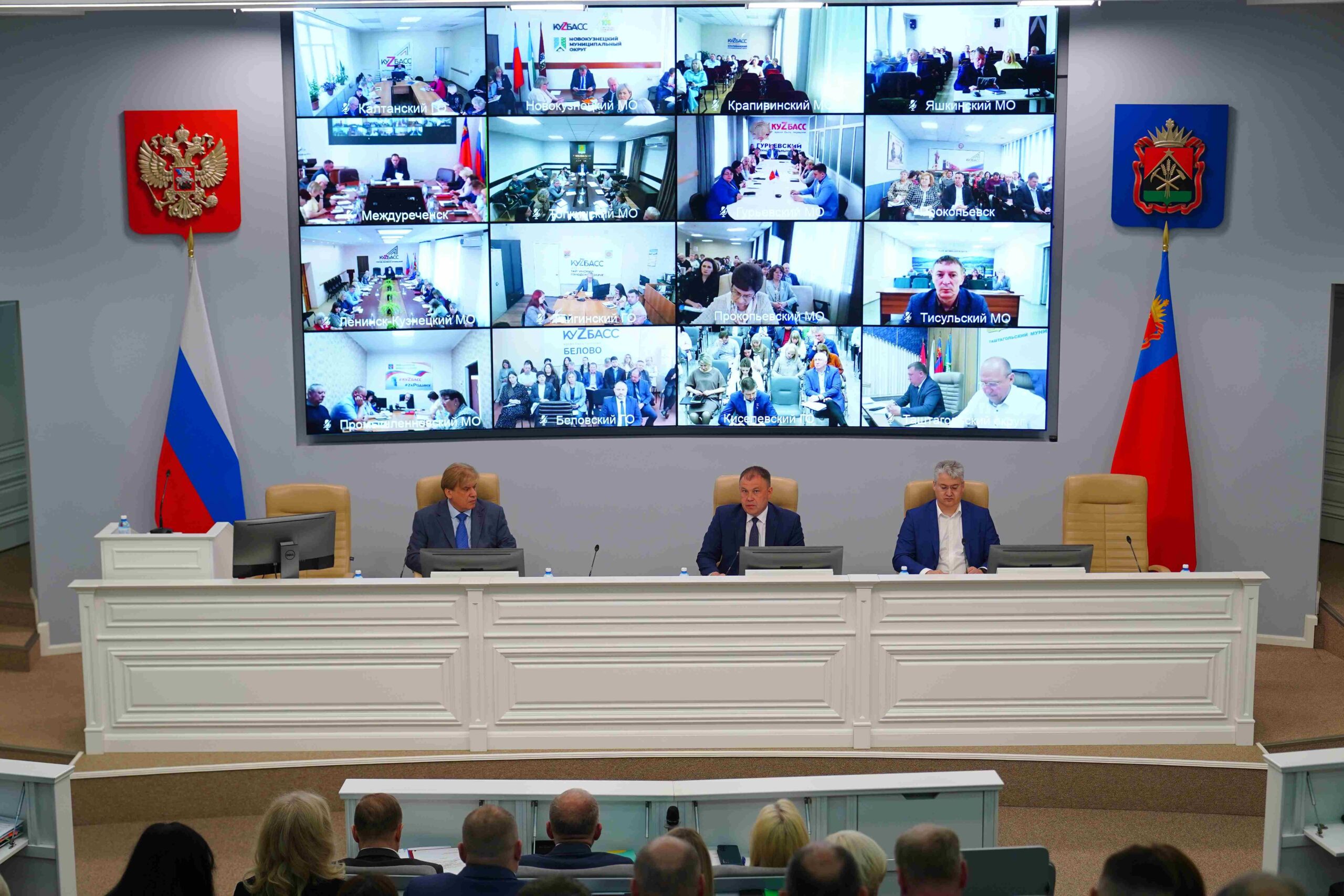 Илья Середюк поручил обеспечить безопасность детей на отдыхе и экзаменах