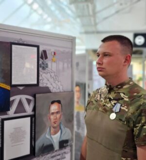 В Кемерове открыли выставку портретов героев СВО