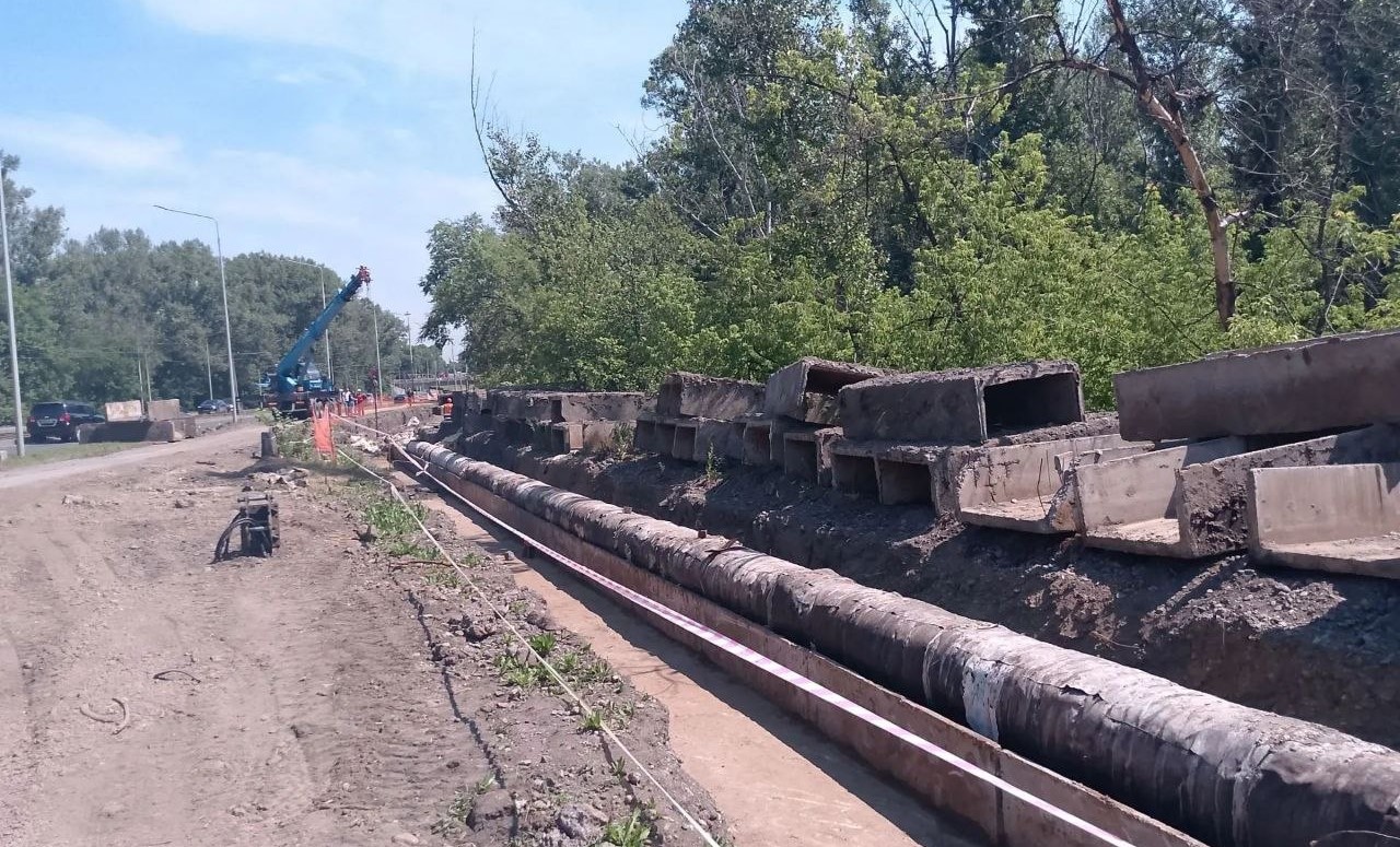В Новокузнецке ремонтируют важнейший теплосетевой узел
