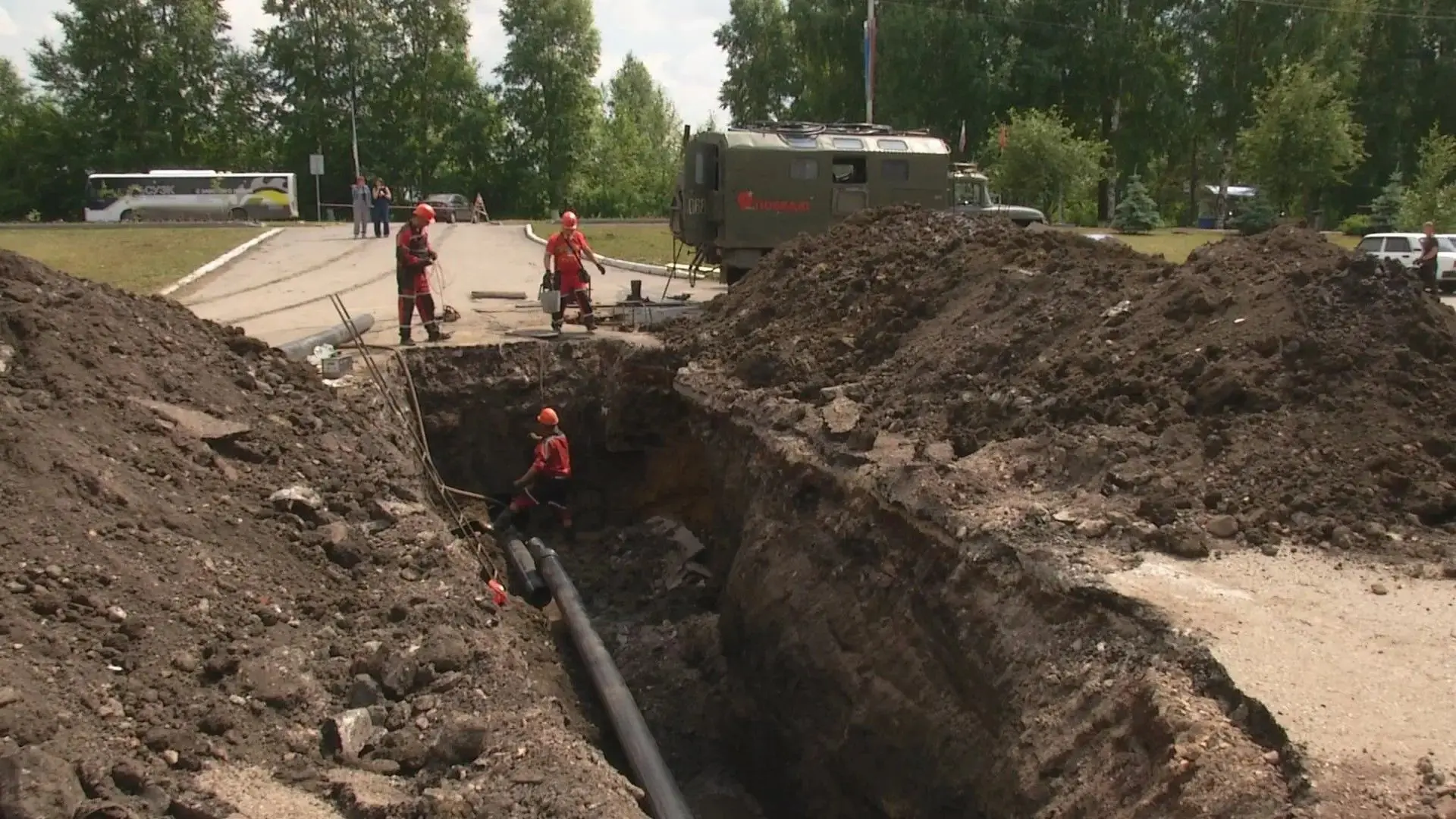 В Киселевске заменили водовод на улице Мира