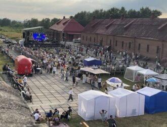 Новокузнецк музыкально отметил день своего рождения: фотовидеорепортаж